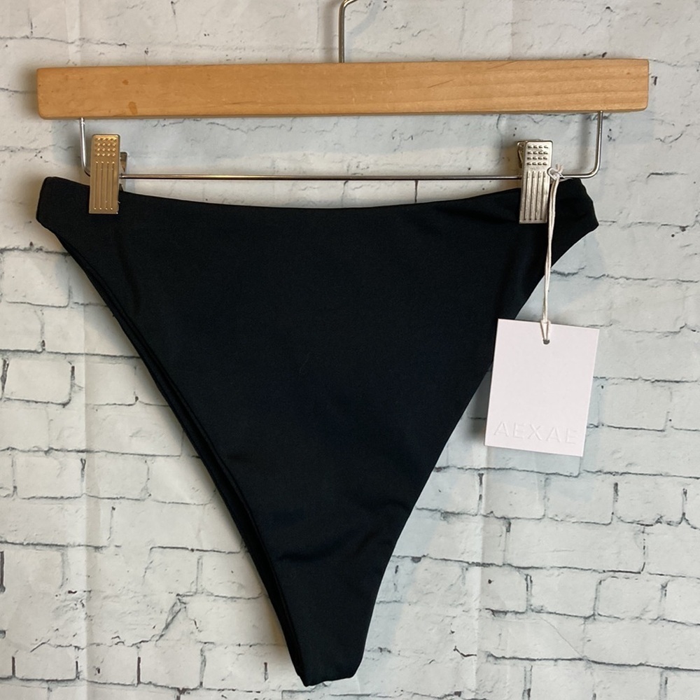Aexae Swim NWT 2-Piece One Shoulder Bikini Swimsuit Black M Bottom L Top Classic - Picture 6 of 15